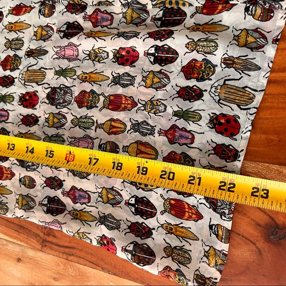 Zara Trafaluc size M Bugs blouse - Picture 7 of 9